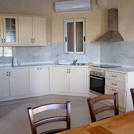 Kenn Holiday Home Għarb Dış mekan fotoğraf